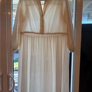 Elegant Cream Pleated Dress